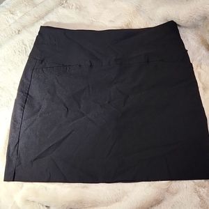 S.C. Black Skort